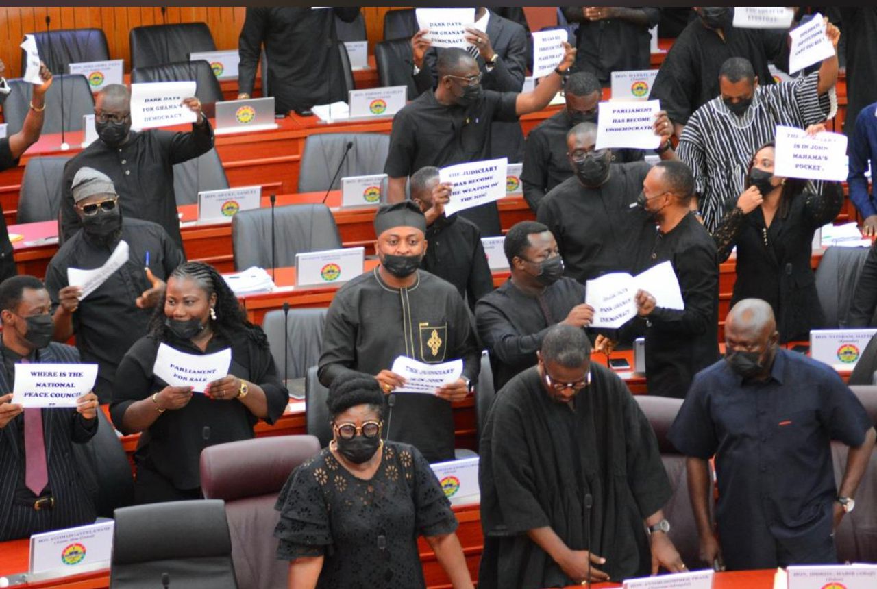 Minority Blocks Kpandai Vacancy Notice, Accuses Parliamentary Clerk Of Premature Action