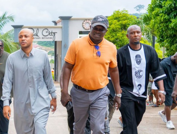 Bryan Dashes Lands To Ayew Brothers, Wakaso After Kwahu Visit